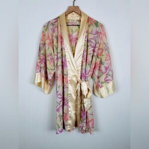 Victorias Secret Gold Label Vintage Satin Kimono Robe Pink Purple Yellow Floral